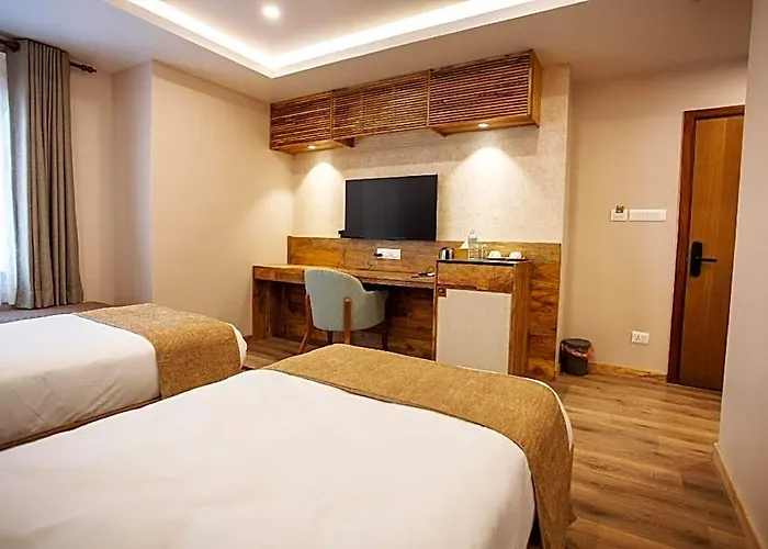 Bhrikuti Tara Hotel 3*